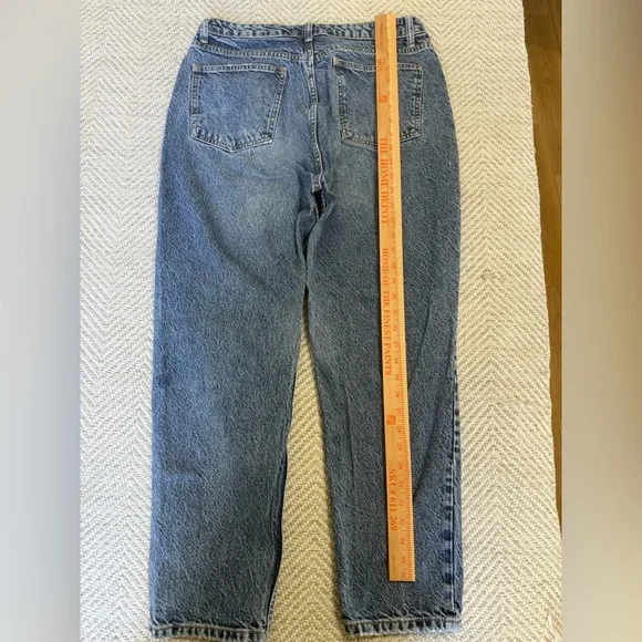 Zara Women’s Relaxed Fit Denim Jeans - Picture 7 of 14